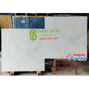 Gạch lát nền phòng khách 100x100 bóng kiếng