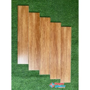 Gạch gỗ lót nền 15x80 trung quốc