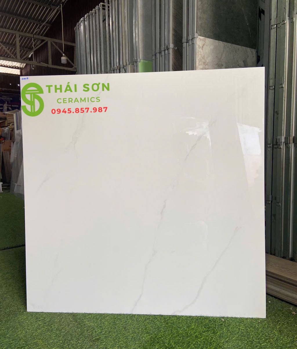 Gạch khổ lớn 100x100 ốp lát bóng kiếng màu trắng mây