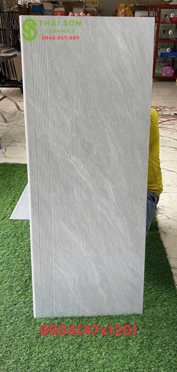 Gạch lát cầu thang 47x120 trung quốc vân gỗ