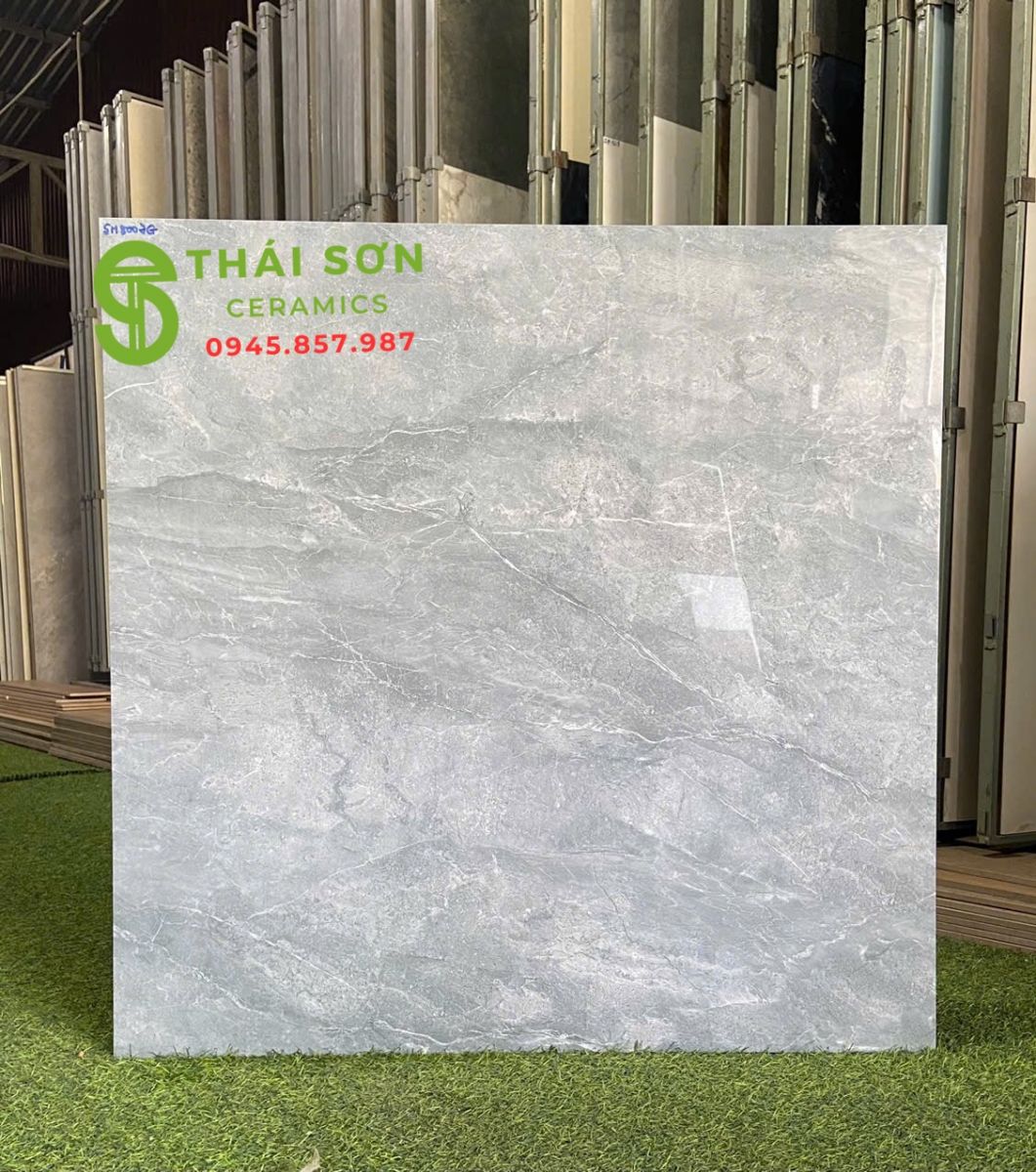 Gạch lát nền phòng khách 80x80 bóng kiếng phương nam