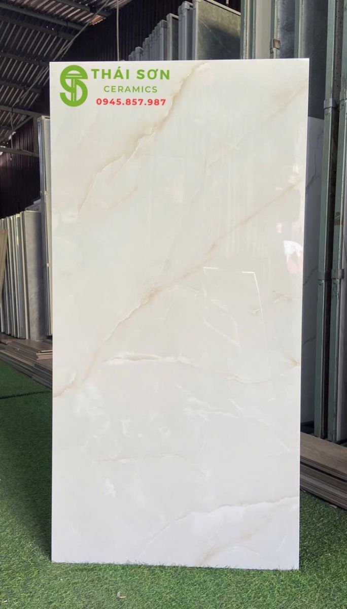 Gạch khổ lớn 60x120 lát nền phòng khách nhà phố