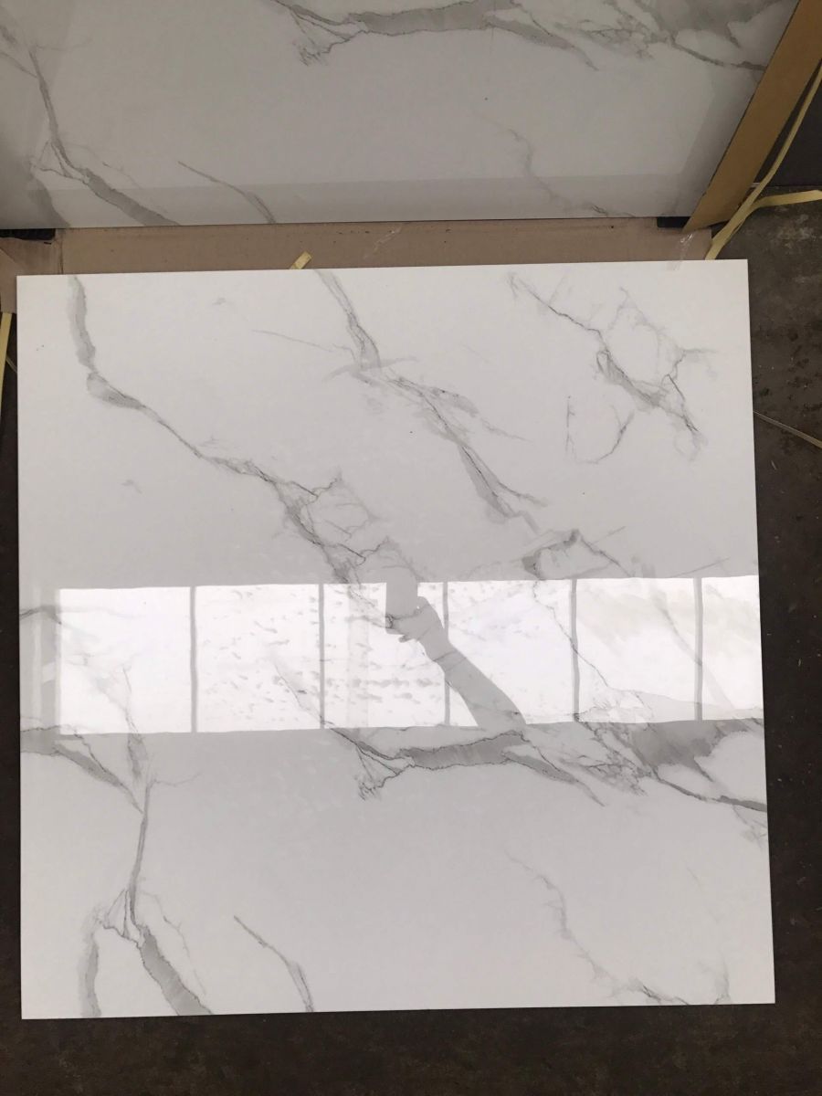 gạch bóng kiếng vân mây trắng