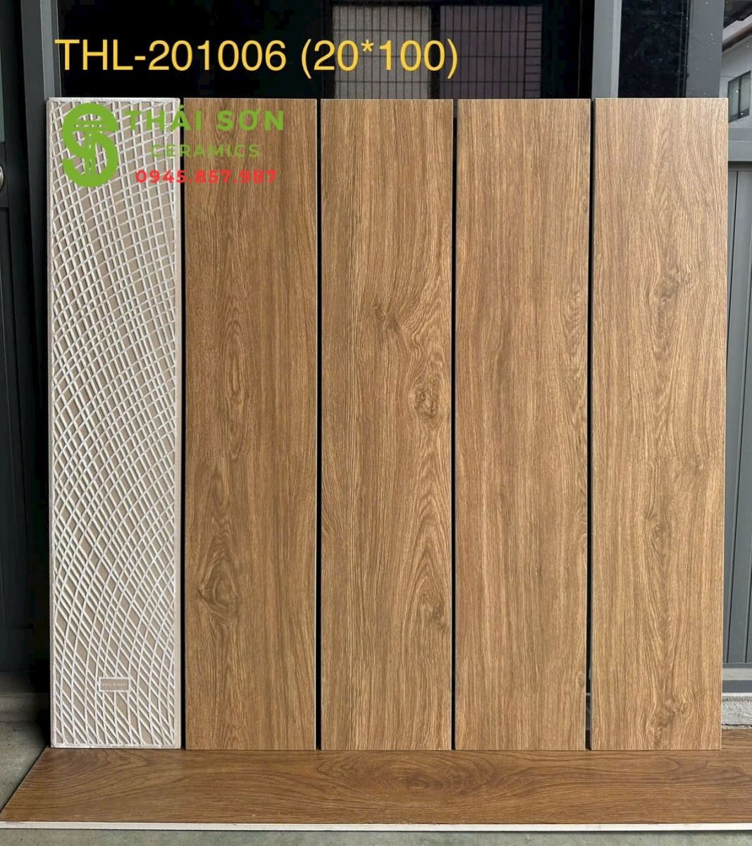 Gạch giả gỗ 20x100 trung quốc lát nền màu nâu vàng