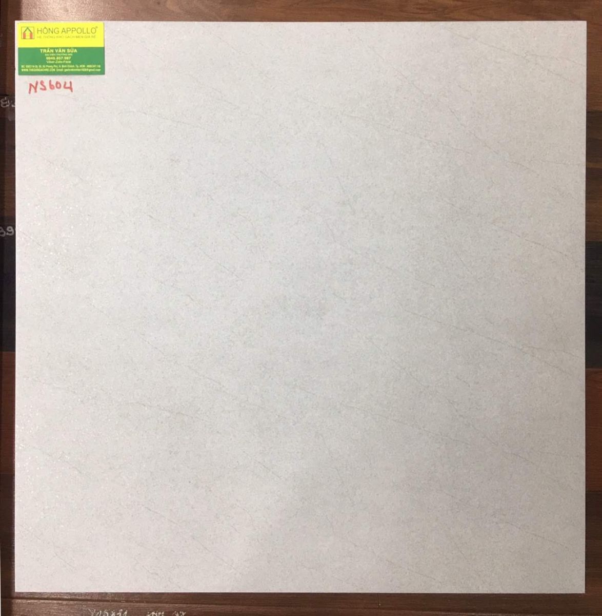 gạch lát nền 60x60 thạch anh