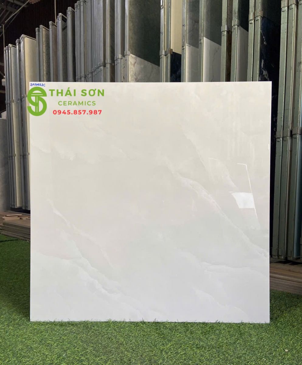 Gạch lát nền màu xám catalan 80x80 bóng kiếng