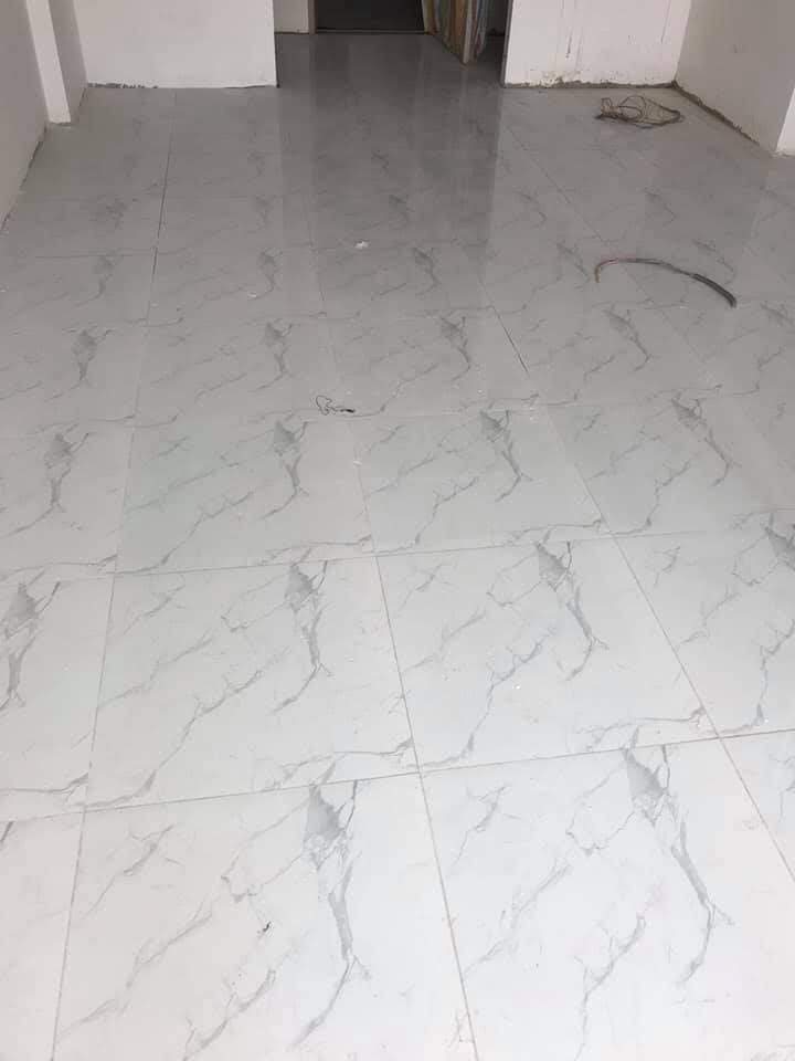 hình ảnh lát gạch trắng vân mây